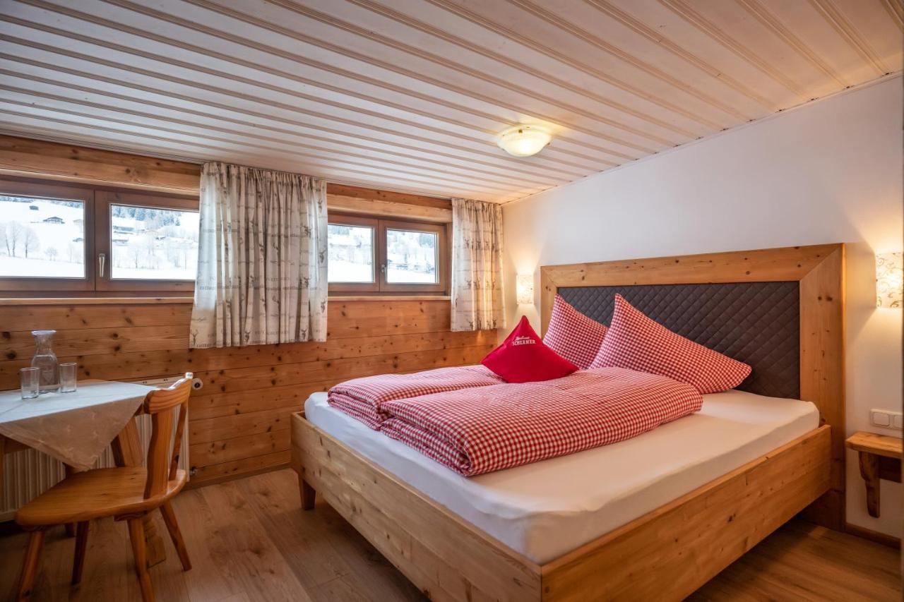 Grittlmuehle Chalet Ferienwohnungen Бріксен-ім-Тале Екстер'єр фото