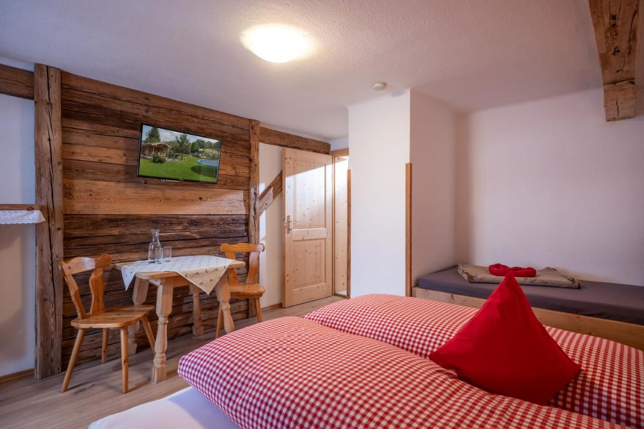 Grittlmuehle Chalet Ferienwohnungen Бріксен-ім-Тале Екстер'єр фото