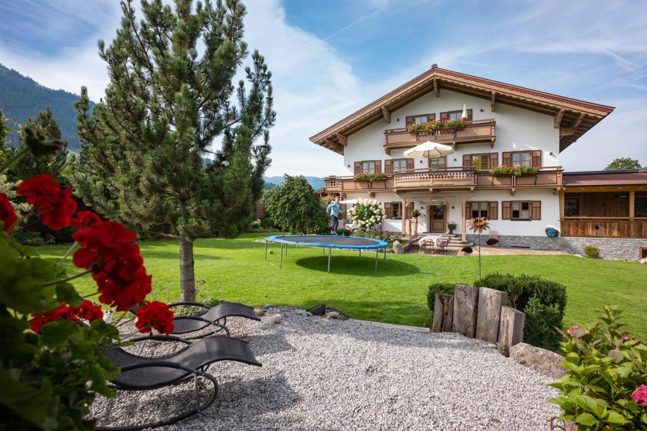 Grittlmuehle Chalet Ferienwohnungen Бріксен-ім-Тале Екстер'єр фото