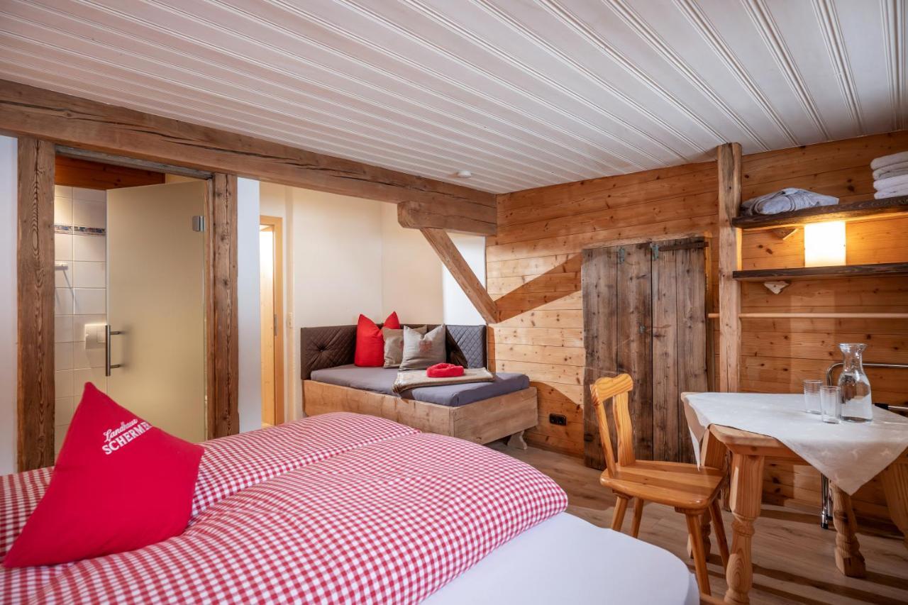 Grittlmuehle Chalet Ferienwohnungen Бріксен-ім-Тале Екстер'єр фото