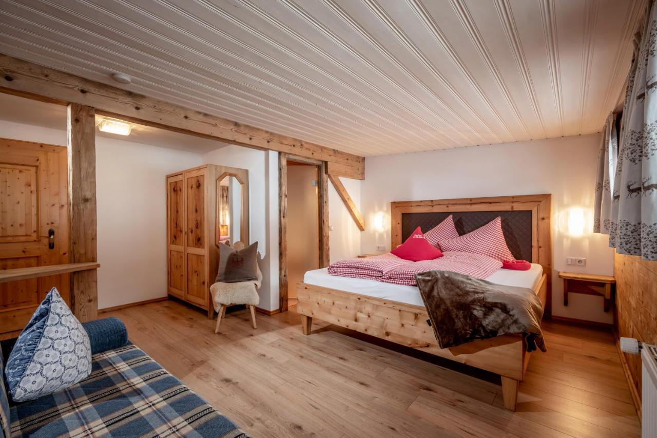 Grittlmuehle Chalet Ferienwohnungen Бріксен-ім-Тале Екстер'єр фото