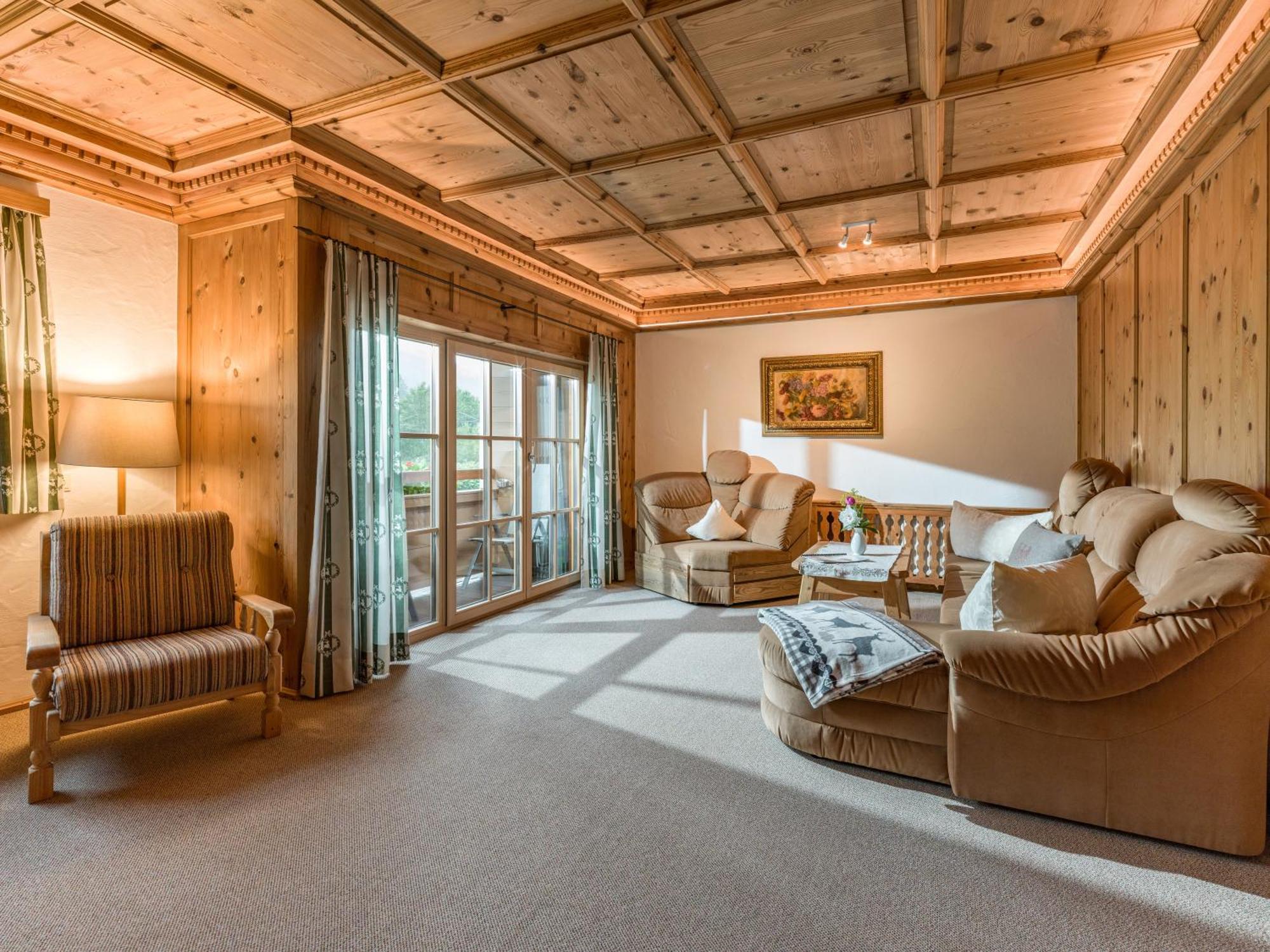 Grittlmuehle Chalet Ferienwohnungen Бріксен-ім-Тале Екстер'єр фото