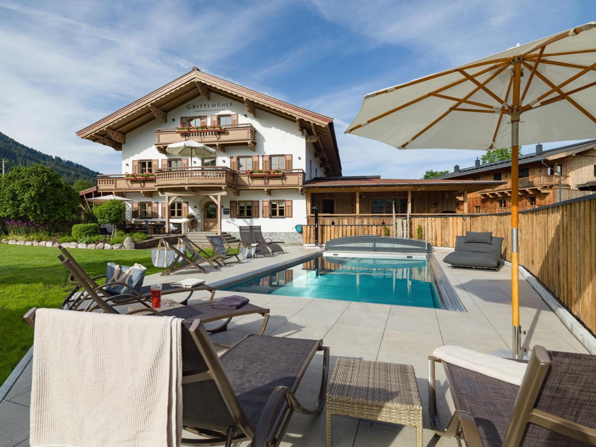 Grittlmuehle Chalet Ferienwohnungen Бріксен-ім-Тале Екстер'єр фото
