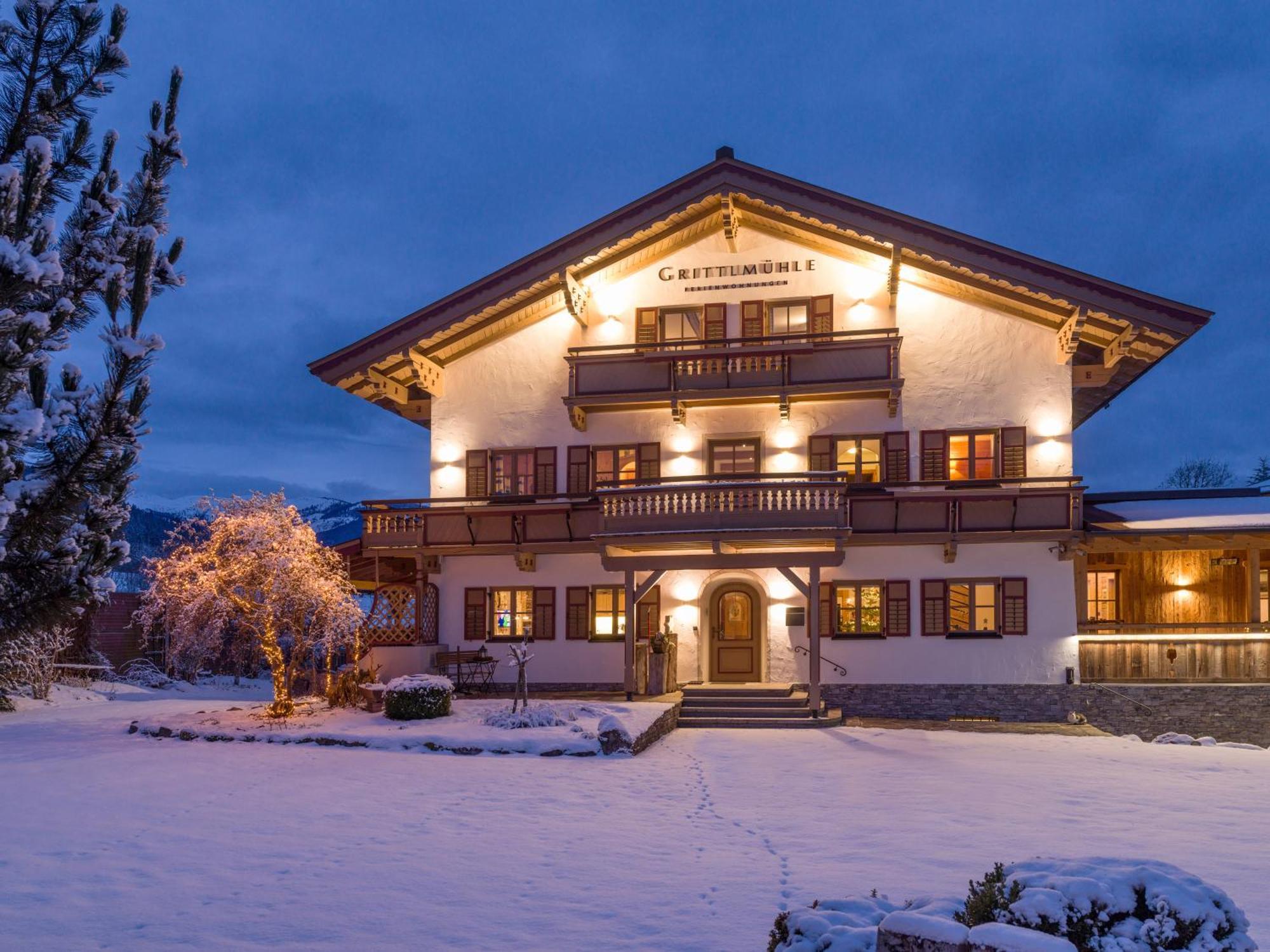 Grittlmuehle Chalet Ferienwohnungen Бріксен-ім-Тале Екстер'єр фото